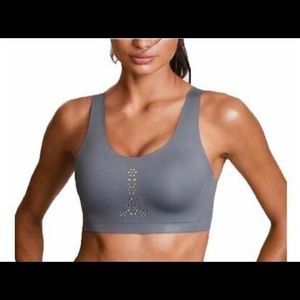 Victoria’s Secret Angel Max Sports Bra